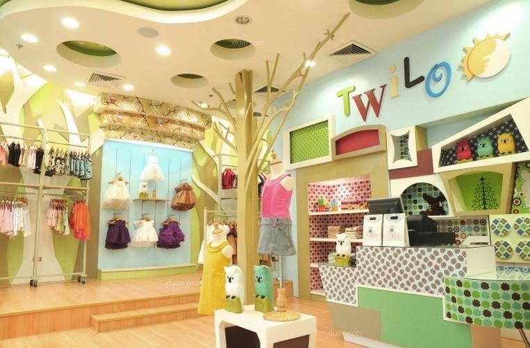 卖童装摆地摊好还是开店好,童装店开店攻略