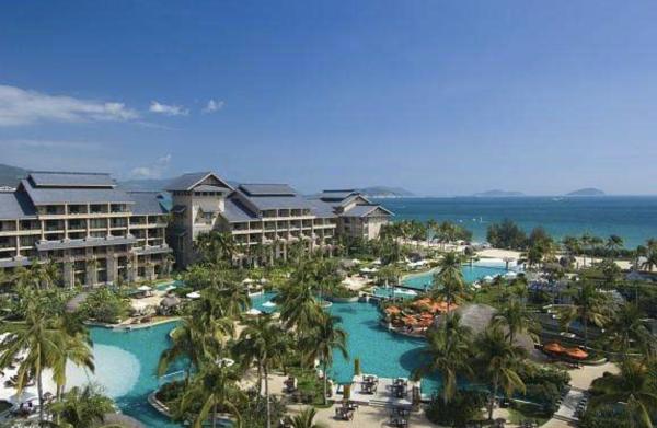 如何能选择性价比最高的亚龙湾酒店