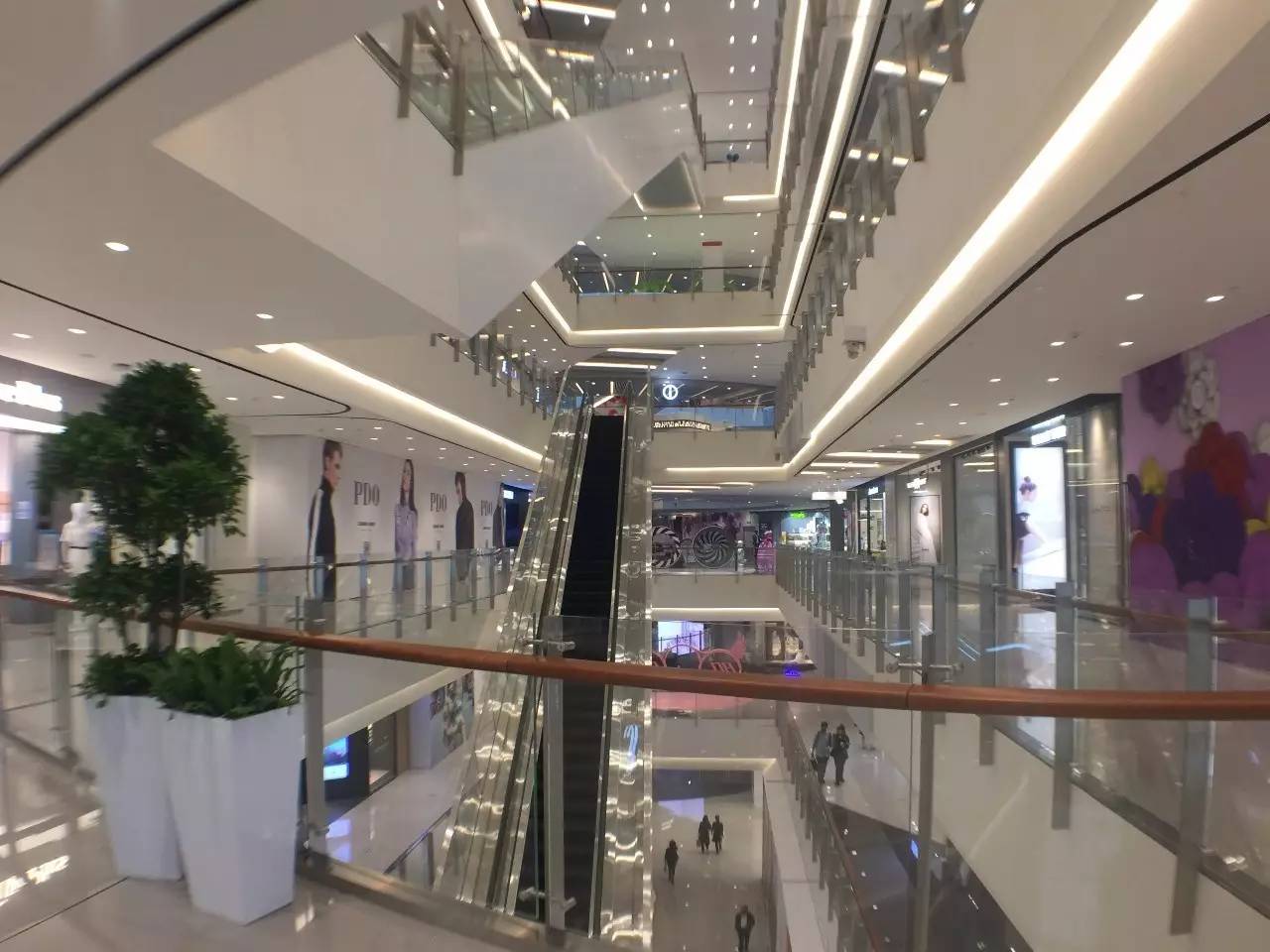 上海来福士是什么商场,魔都上海长宁来福士