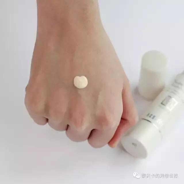 用什么防晒霜整天都晒不黑的,夏天怎样晒太阳不被晒黑