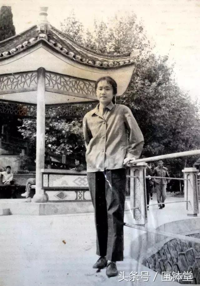 晒晒我家老照片难忘的青春记忆,晒晒我家小二层