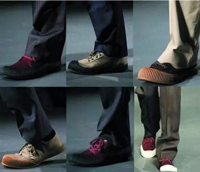 Rihanna和PUMA联名的新款凉鞋，可以说是非常搞笑了