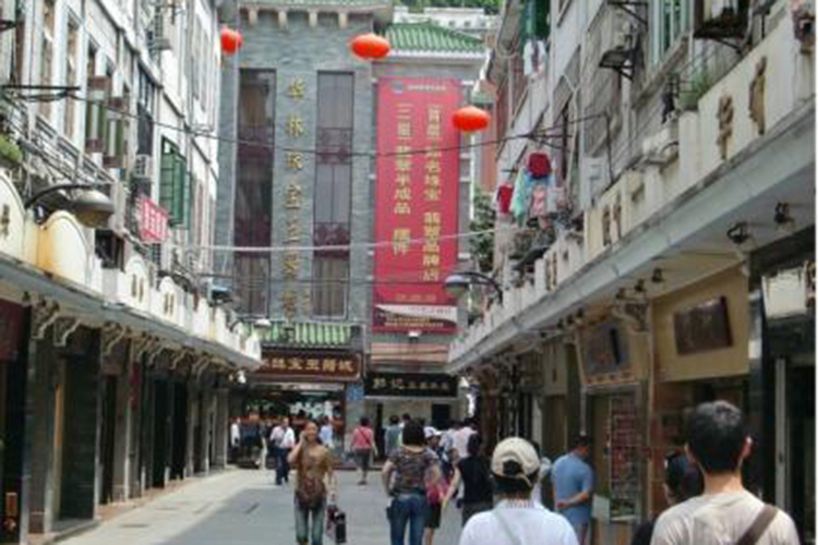 珠宝人还是美食家看看时下流行的那些好玩儿好吃的珠宝游学吧