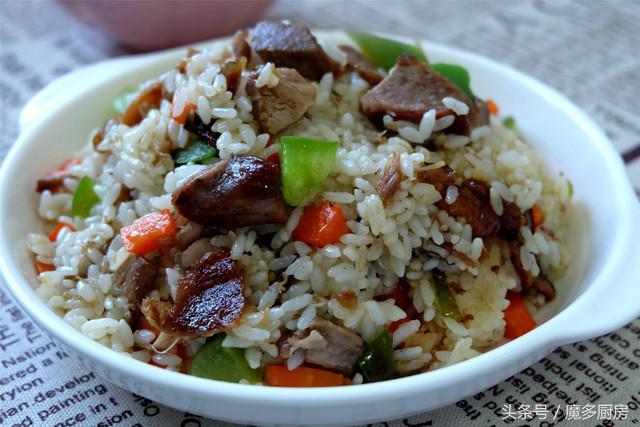 点了份烤全羊没吃完,打包回家配上剩米饭再加工一下,味道好极了