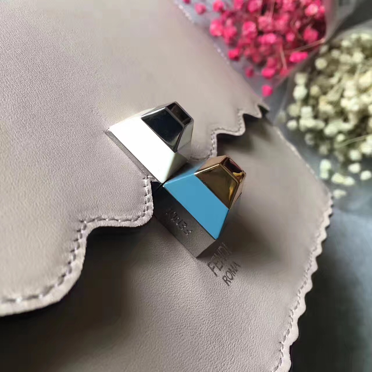 fendi包包最新款,fendi包的经典款