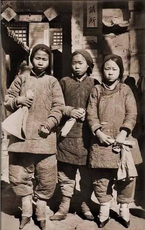 古代女子缠足对生活的影响,古代女人缠脚有哪些好处