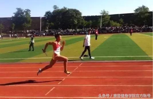 别人羡慕他的八块腹肌，而他的追求不止于此……