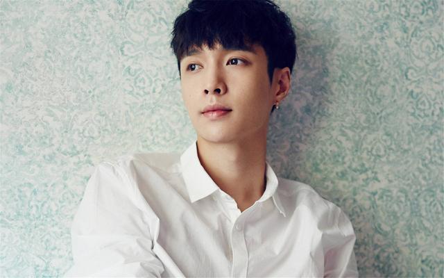 黄子韬生日鹿晗送祝福合集,鹿晗在微博上祝福黄子韬生日快乐