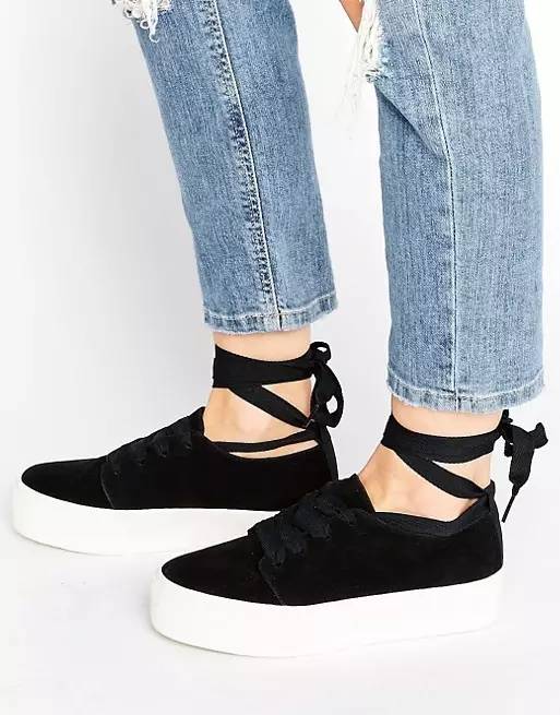 别乱作妖了～买一双经典的小白鞋～百搭又舒服