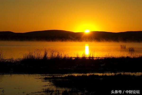 夏天的太阳晒不暖冰冷的心,阳光晒不透阴霾