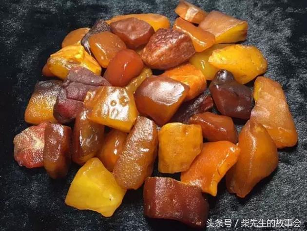 天然琥珀蜜蜡原石鉴定方法,琥珀蜜蜡原石该如何挑选