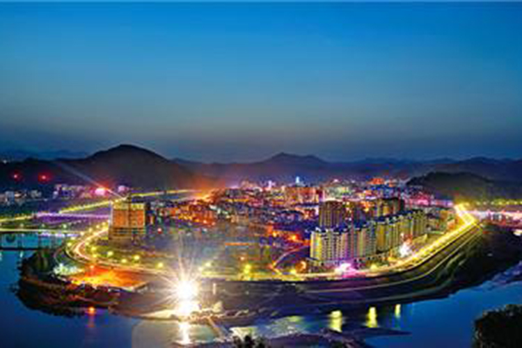 珠宝人还是美食家看看时下流行的那些好玩儿好吃的珠宝游学吧