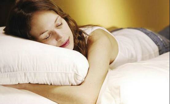 人在睡觉时为什么会突然抖动一下?真相竟是……