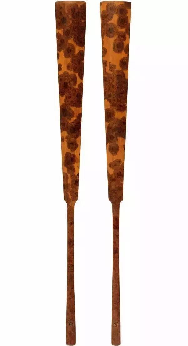 赏尽天下扇，方觉湘妃美