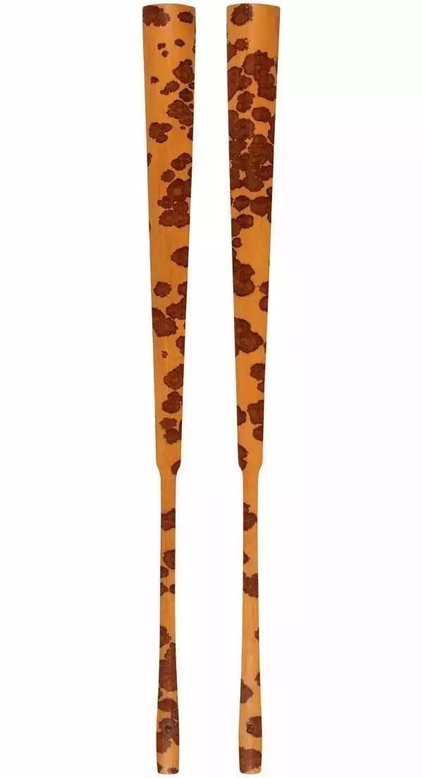 赏尽天下扇，方觉湘妃美