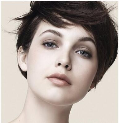 方脸适合的短发发型推荐,方脸短发女发型短发