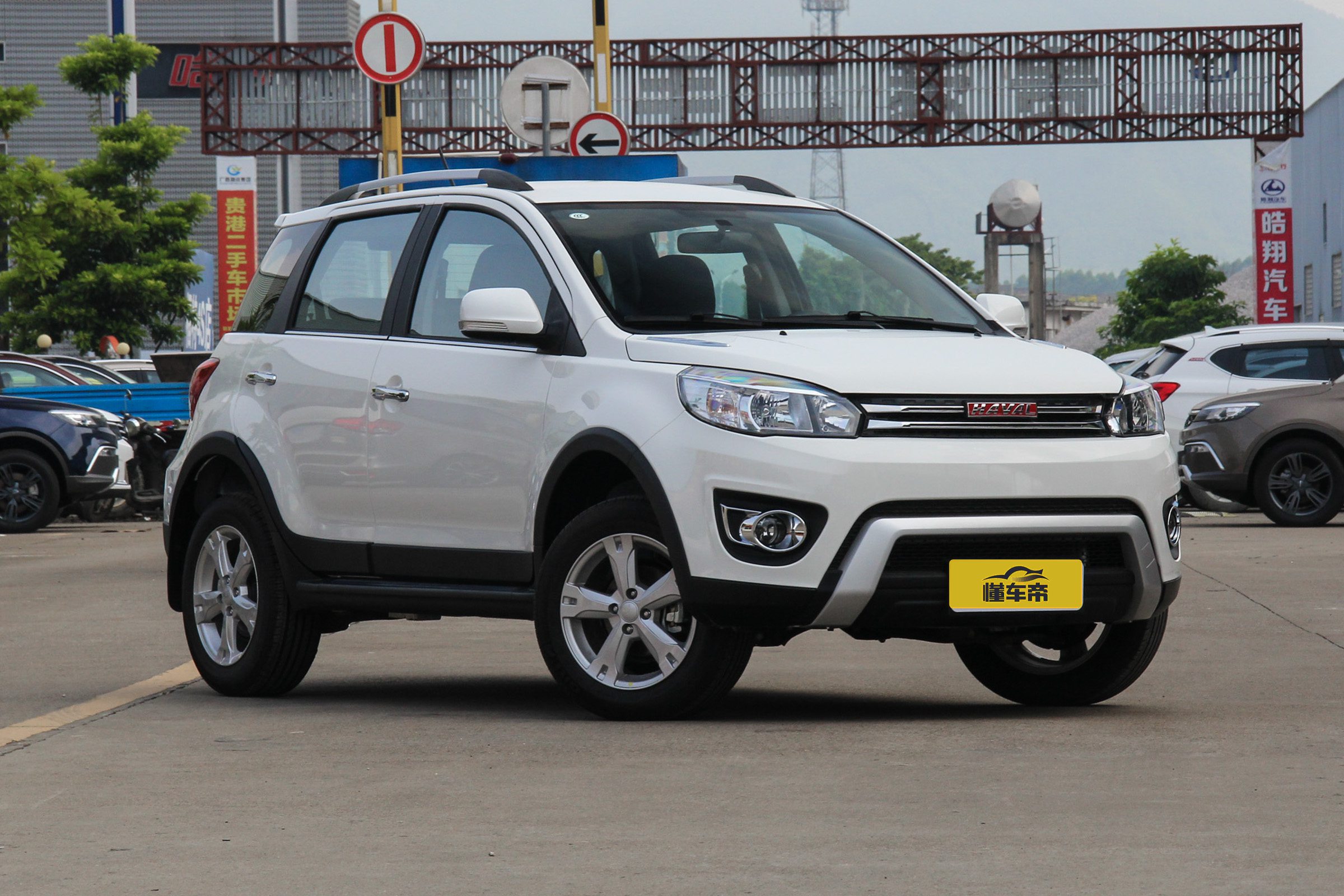 哈弗h1报价及图片大全,哈弗h1值多少钱