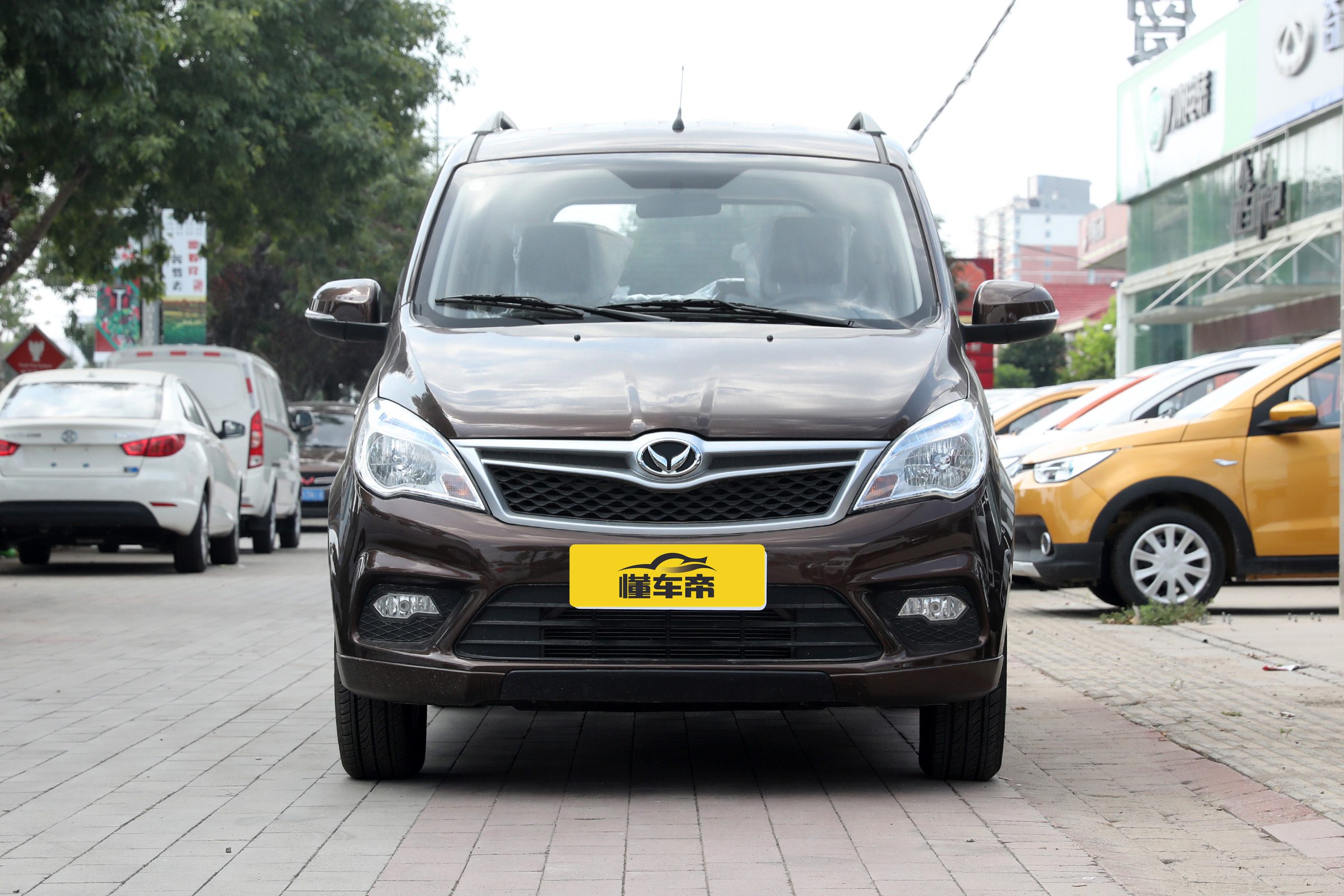 北汽幻速H2高配怎么样,北汽幻速h2最顶配才是自动挡吗