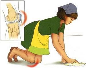 膝关节痛上下楼梯痛教你一招缓解,走平路时膝关节疼痛是什么原因