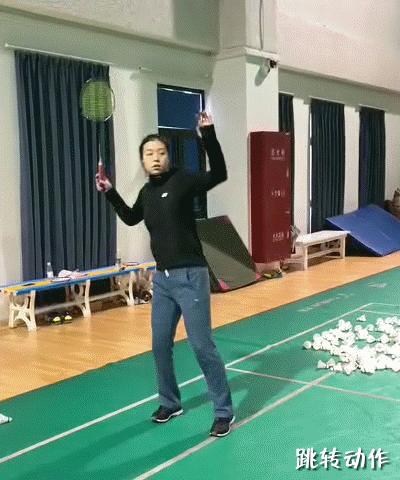 羽毛球挥拍十大技巧,羽毛球挥拍技巧以及注意事项全文