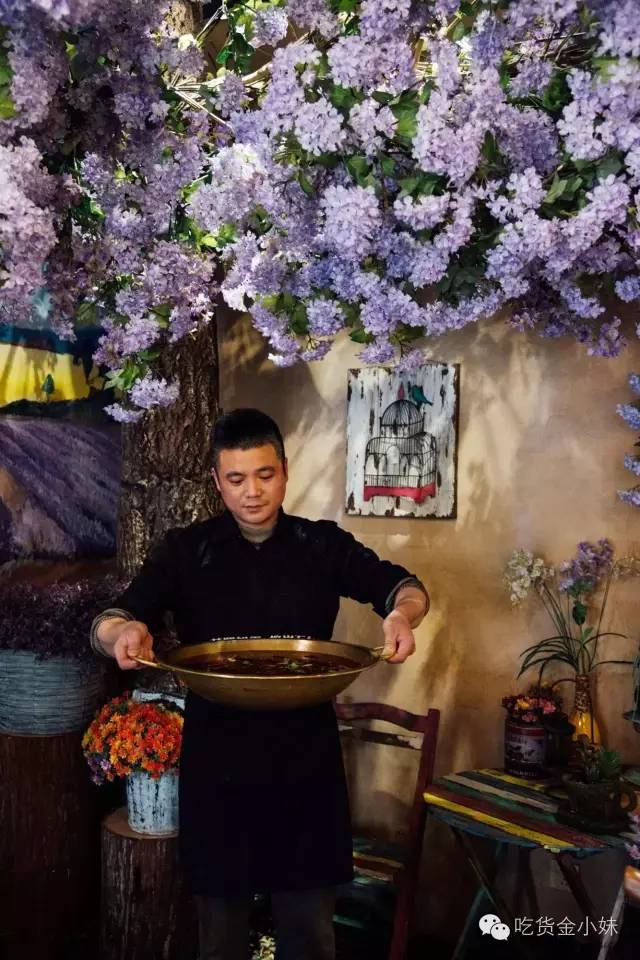 一不小心美成自拍圣地！说这是吃火锅的谁信？