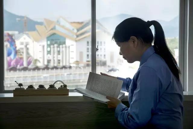 与世界读书日相遇,读书日遇见一本书