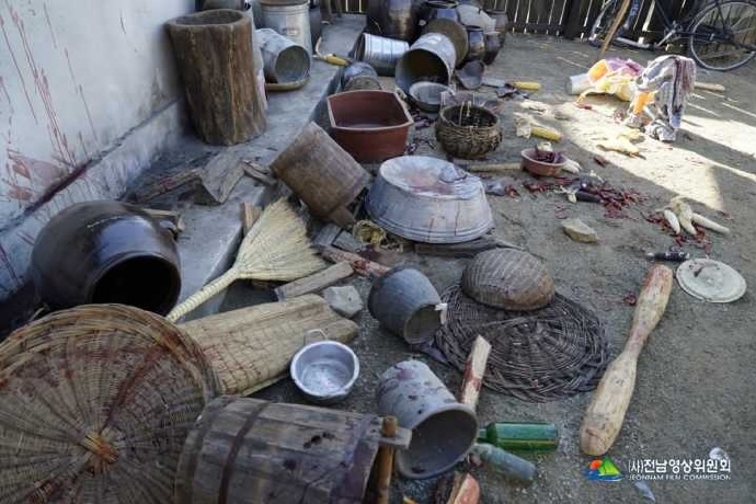 170427李钟硕《VIP》拍摄现场图公开扑面而来的凝重氛围