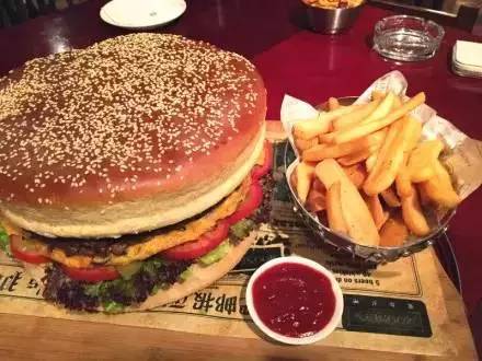 成都丽思卡尔顿西餐厅,成都旋转西餐厅