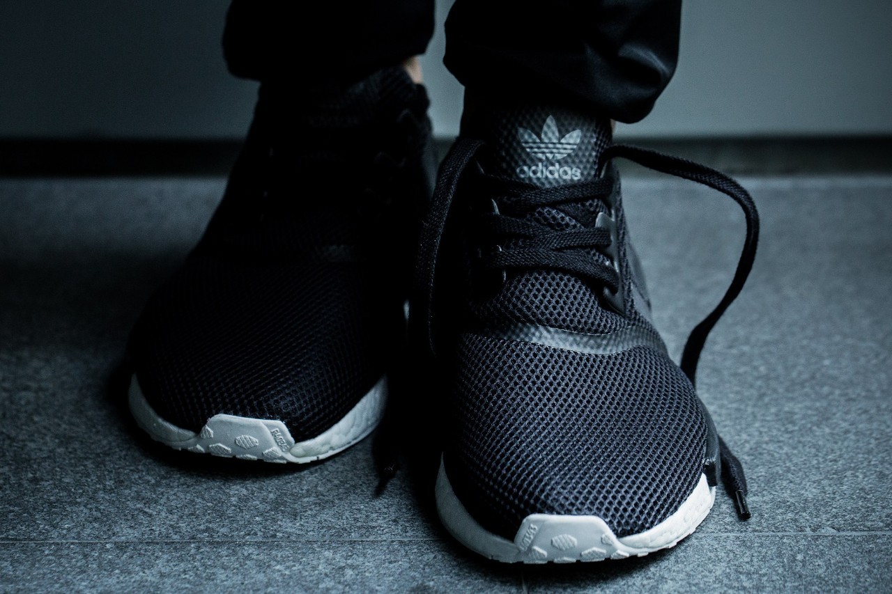 为什么有人穿名牌像假的,为什么有人穿真的也像假的