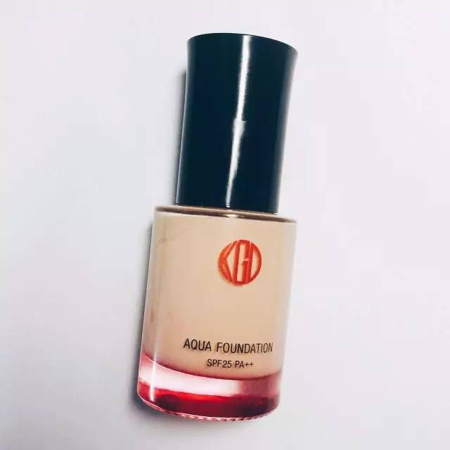 杨幂脸和手臂全涂了粉底,杨幂迪丽热巴看了都心动