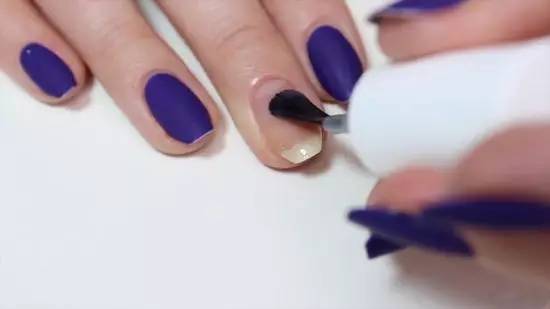 指甲从根部断裂去除断甲,指甲断裂在家自己怎么修补