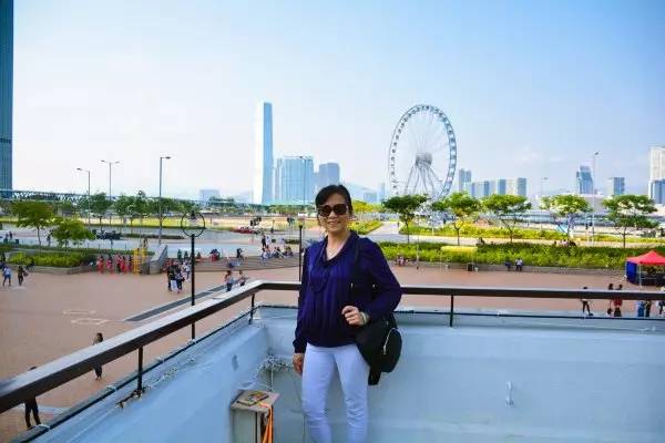 再一次香港｜带着老妈去看花花世界，佐敦觅食，中环闲逛，维港夜游，探索迪士尼的童话天地！