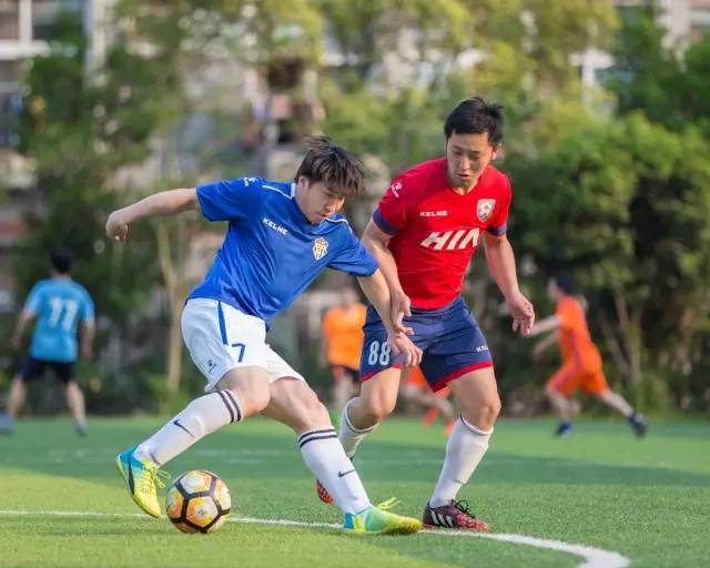 他们上演了一场杭州版实况足球，用爱搭起希望的桥梁！