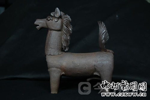 土吗？美呵！工艺美术大师何录文谈土陶