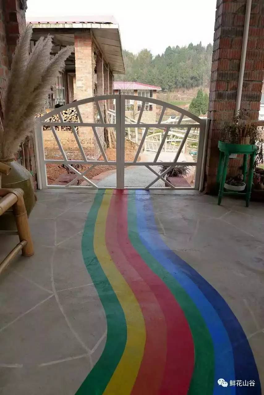 五月相约看蓝色花海,五月相约昆明蓝花楹花海