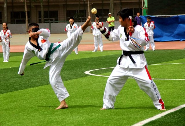 济南市中区小学春季运动会,狂欢嘉年华表演