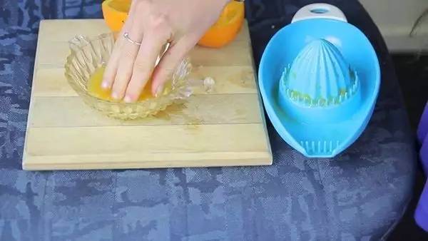 指甲从根部断裂去除断甲,指甲断裂在家自己怎么修补