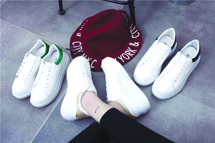 男士高档小白鞋超纤,汗脚适合穿超纤皮的鞋