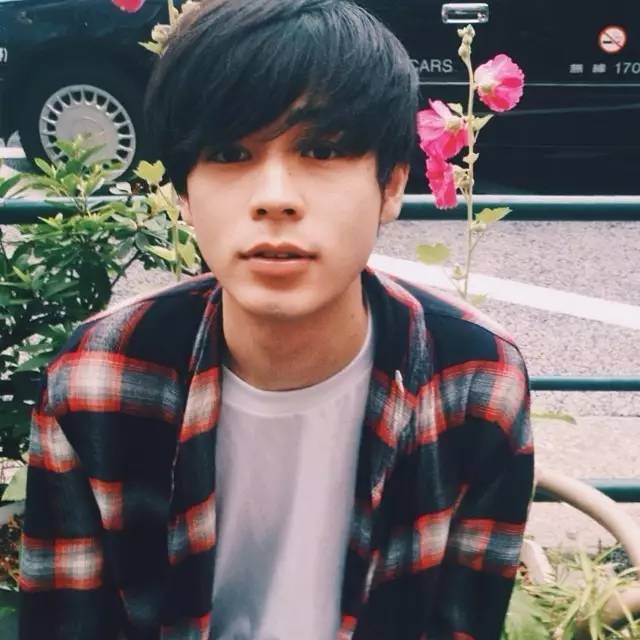 这么会穿的日系潮流小哥，请给我来一打！