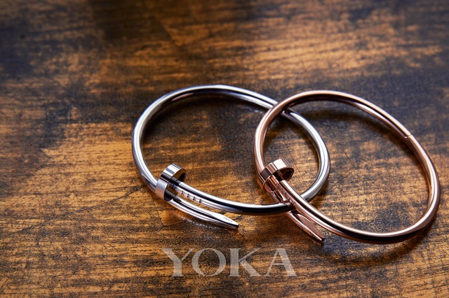 郑恺带老婆秀恩爱,郑恺带女生秀恩爱