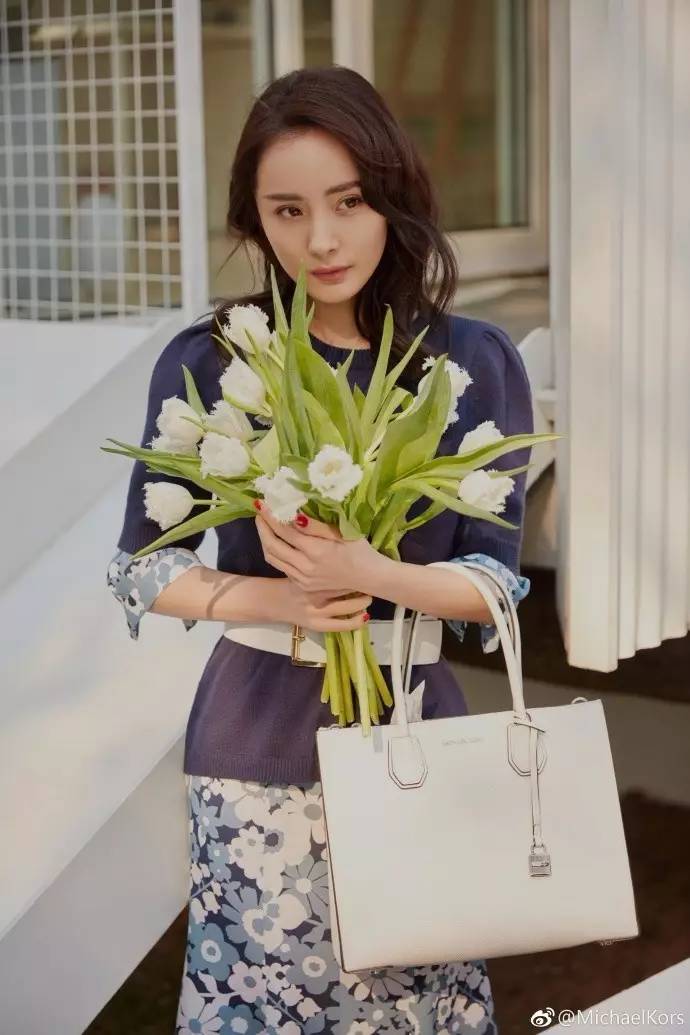 杨幂上红毯,杨幂metgala首秀