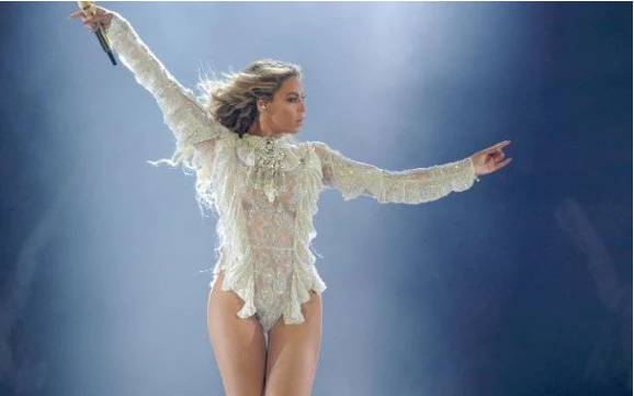 英汉语言中的性别歧视及分析论文,下列句子中哪一句有性别歧视倾向