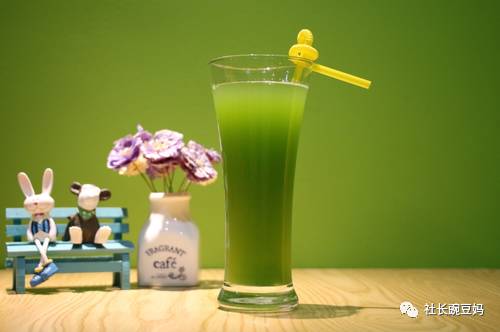 三个月的宝宝能吃什么食物啊,一岁三个月宝宝一天三餐辅食视频