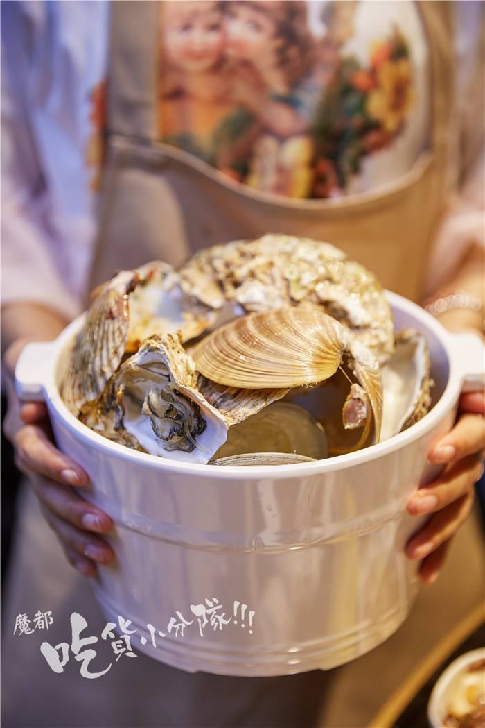 海鲜自助中的平价战斗机，还没支口红贵