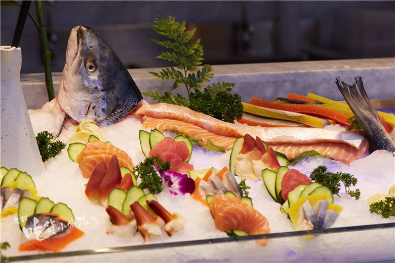 海鲜自助中的平价战斗机，还没支口红贵