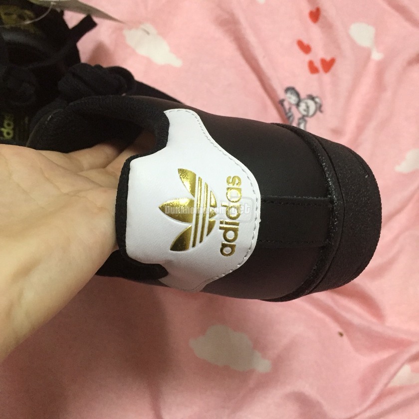 阿迪达斯三叶草黑色贝壳头厚底,阿迪达斯三叶草贝壳头黑标