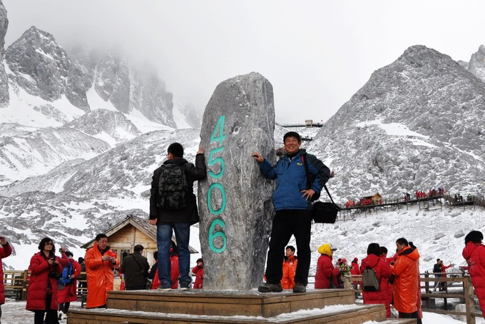 玉龙雪山纳西人心中的神山,玉龙雪山是当地纳西族的神山