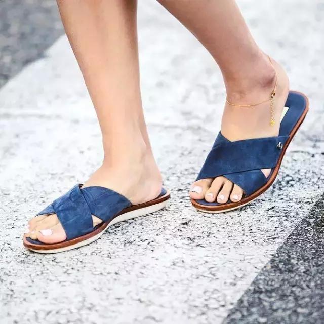 又好看又好穿的凉鞋,今夏最火4款凉鞋总有一双打动你