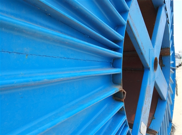 老外观看小米汽车之后的感受,老外赞叹中国美景反应视频