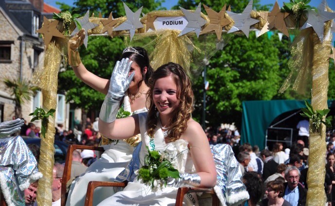 法国0距离|深谷幽兰:一个属于花朵的法国五一节